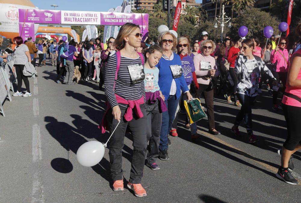 Búscate en la Marxa Contra la Violència de Gènere