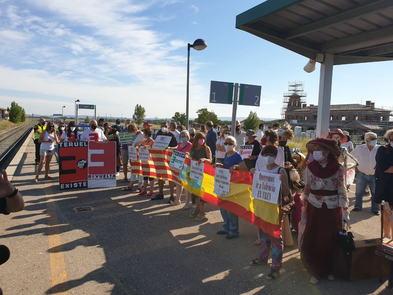 Protestas en las estaciones de Caminreal y Teruel por los acuerdos con los trenes