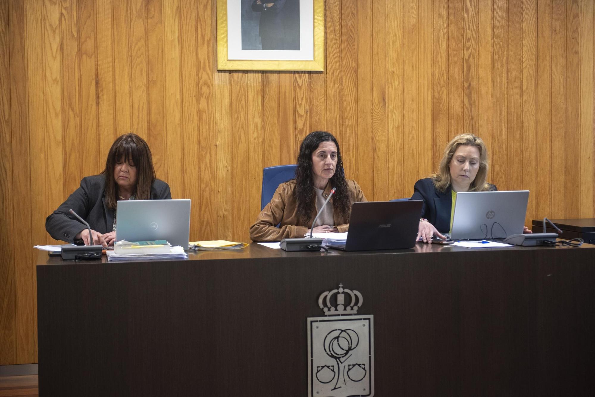 Último pleno de María Pan como alcaldesa de Cambre