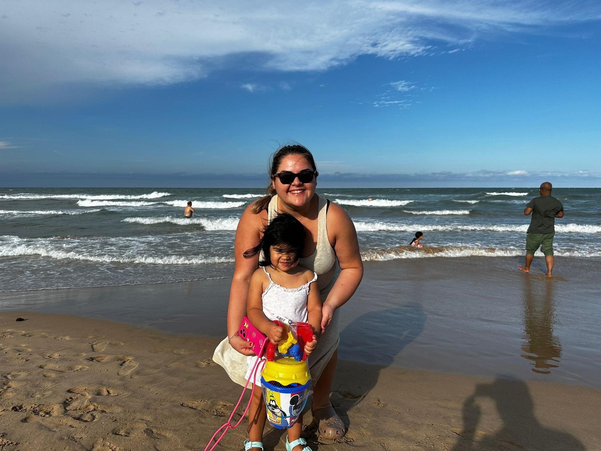 Así ha sido el encuentro de niños con el mar que nunca antes habían visto