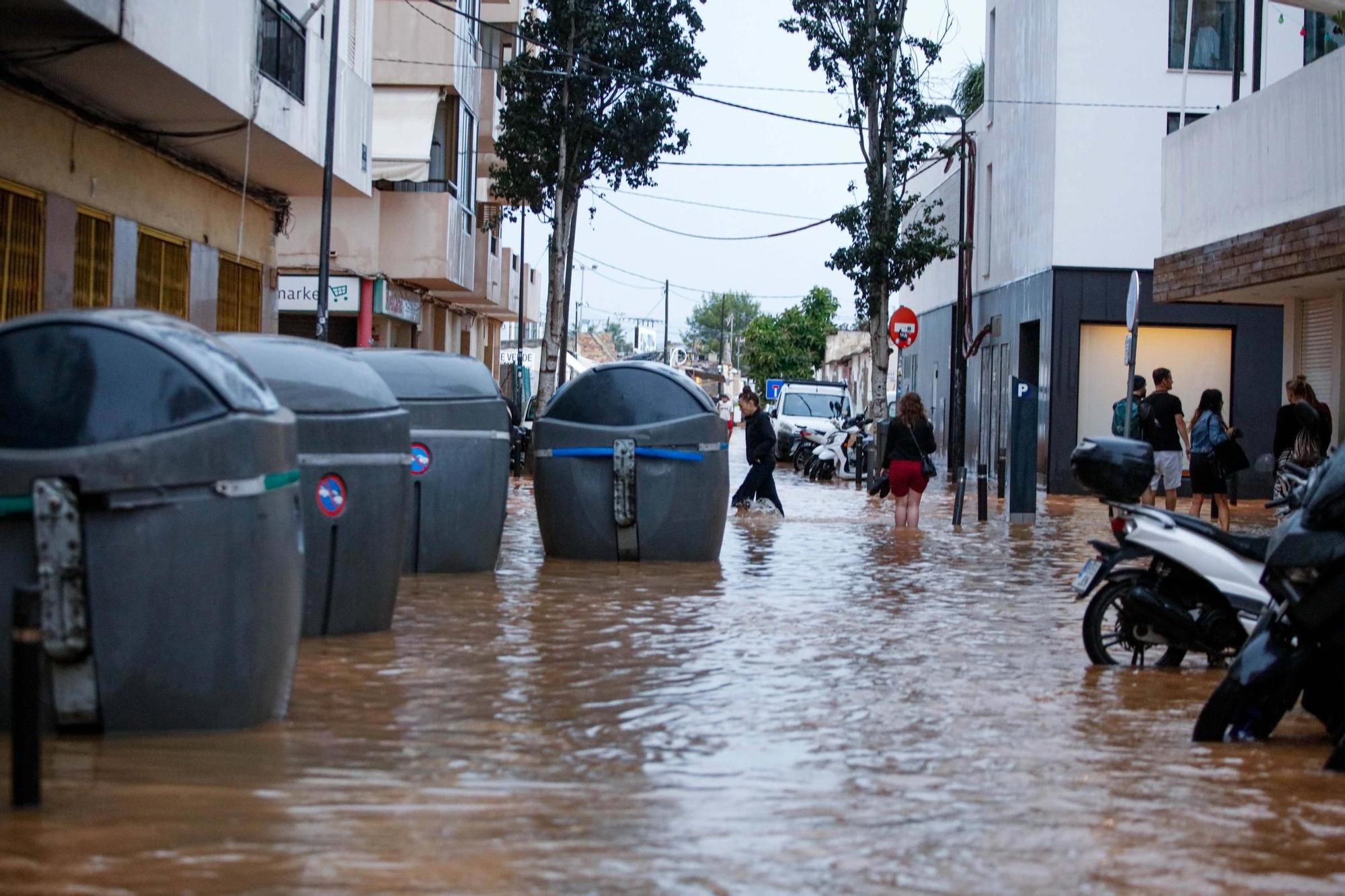 Las imágenes de la dana 'Alice' en la tarde del sábado en Ibiza
