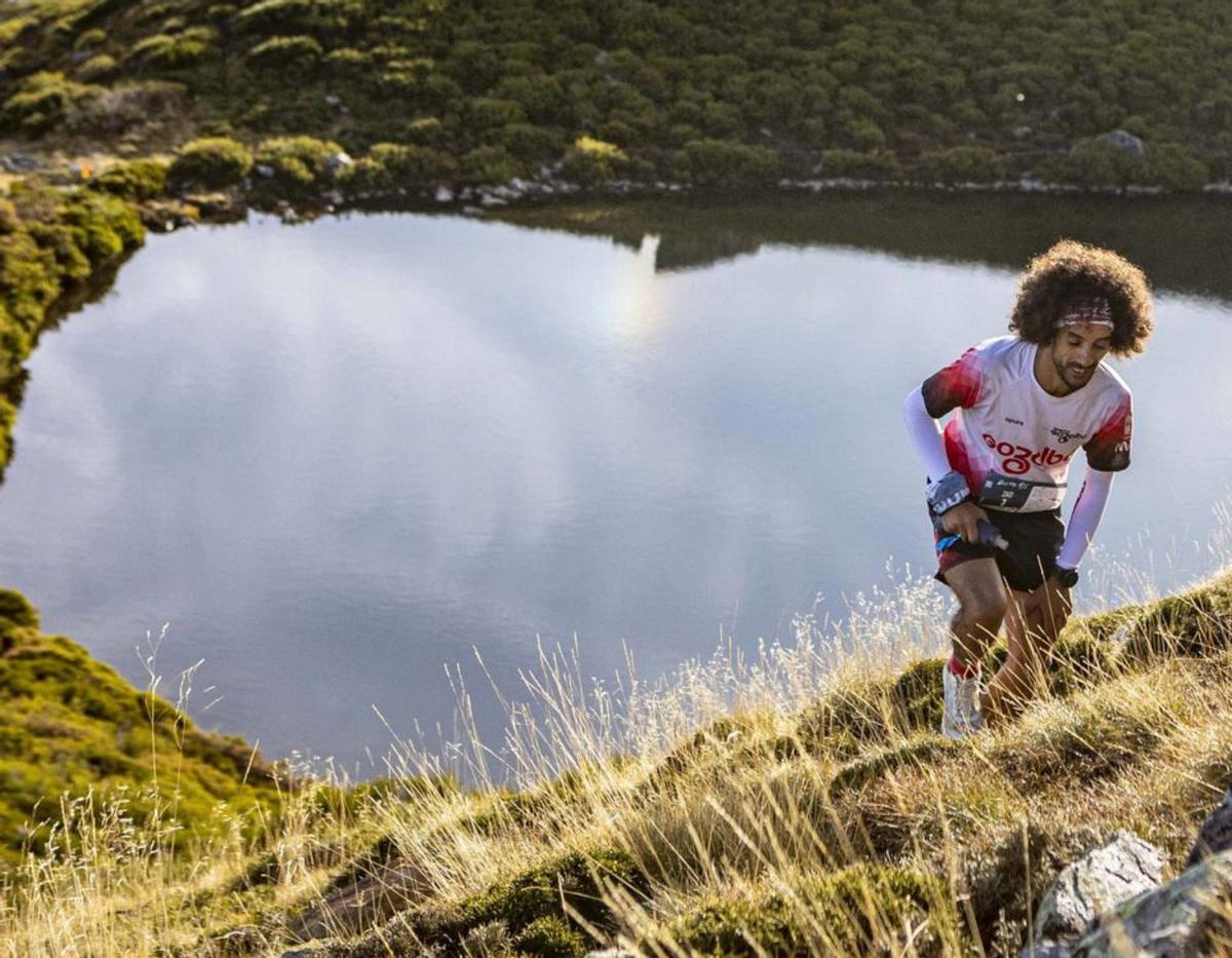 La carrera discurre por paisajes idílicos de Sanabria. | MOUNTIME