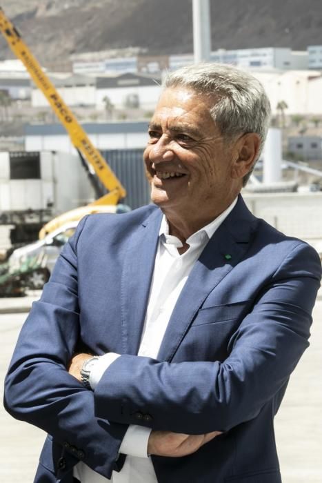 12.09.19. Las Palmas de Gran Canaria. Nueva terminal de la Naviera Armas en el Puerto de Las Palmas. El presidente de Canarias recorre el nuevo edificio terminal y el catamarán Volcán de Tagoro acompañado por Antonio Armas Fernández. Foto Quique Curbelo  | 12/09/2019 | Fotógrafo: Quique Curbelo