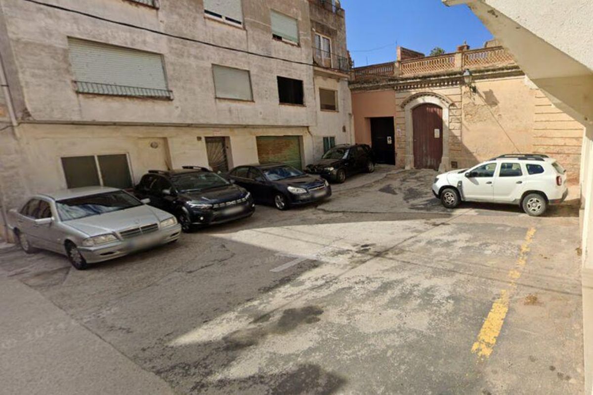 La plaça abans de la seva remodelació.