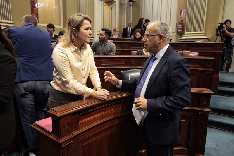 Pleno del Parlamento de Canarias