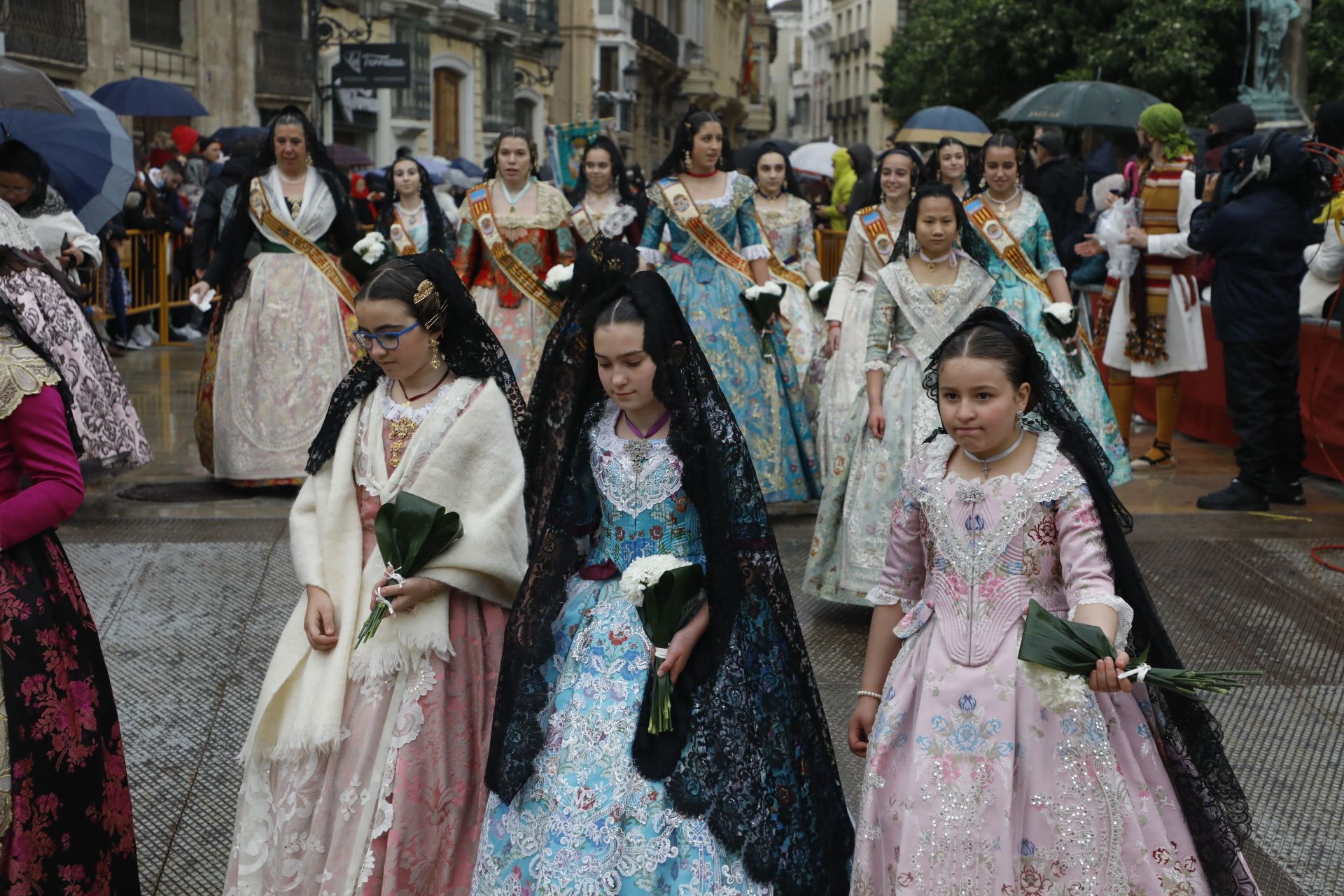Búscate en el primer día de Ofrenda por la calle Quart (entre las 15.30 y las 17.00 horas)