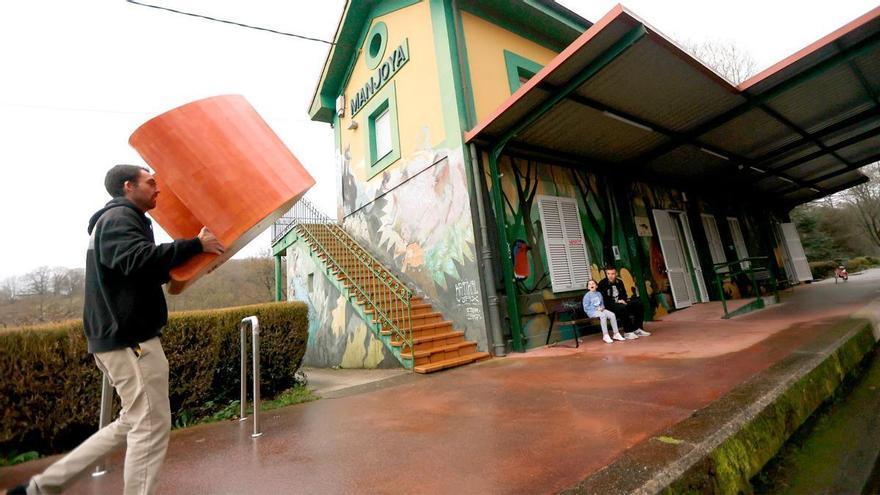 Nueva vida para la estación de La Manjoya: de apeadero a Escuela de Sostenibilidad de Oviedo