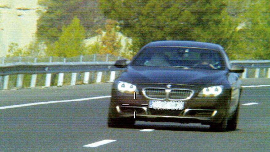 Fotografien un cotxe a 191 km/ha l&#039;autopista C-16