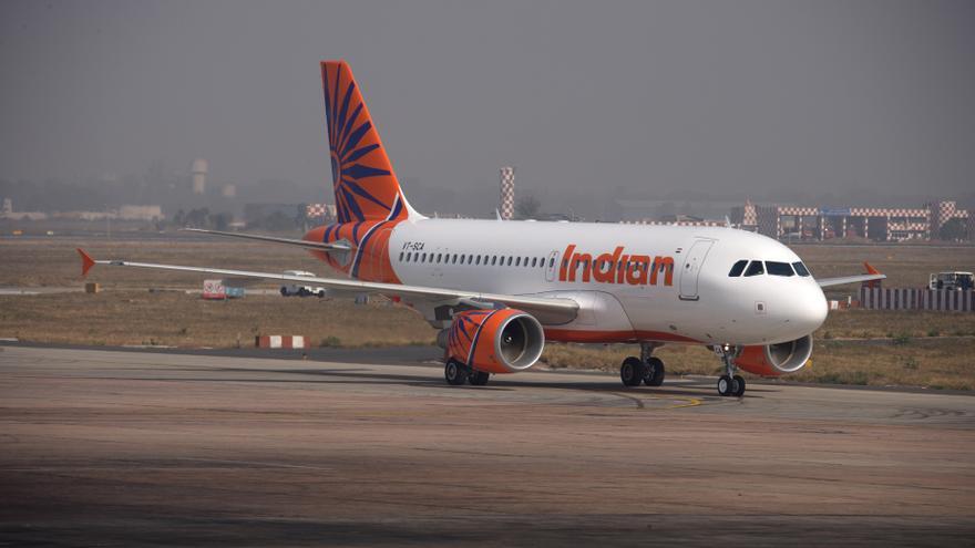 Un avión con 242 pasajeros con destino a Londres se estrella durante el despegue en la India