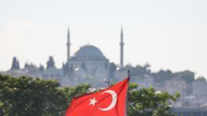 Almenys un mort en un atemptat amb fusells d’assalt davant del consolat israelià d’Istanbul