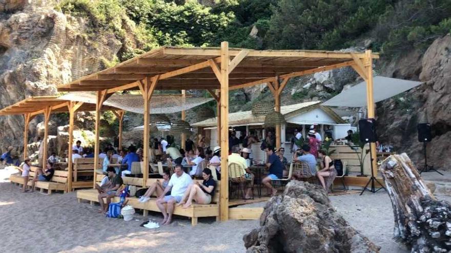 Begur retira la llicència a l&#039;empresa que gestionava la guingueta de la cala nudista d&#039;Illa Roja