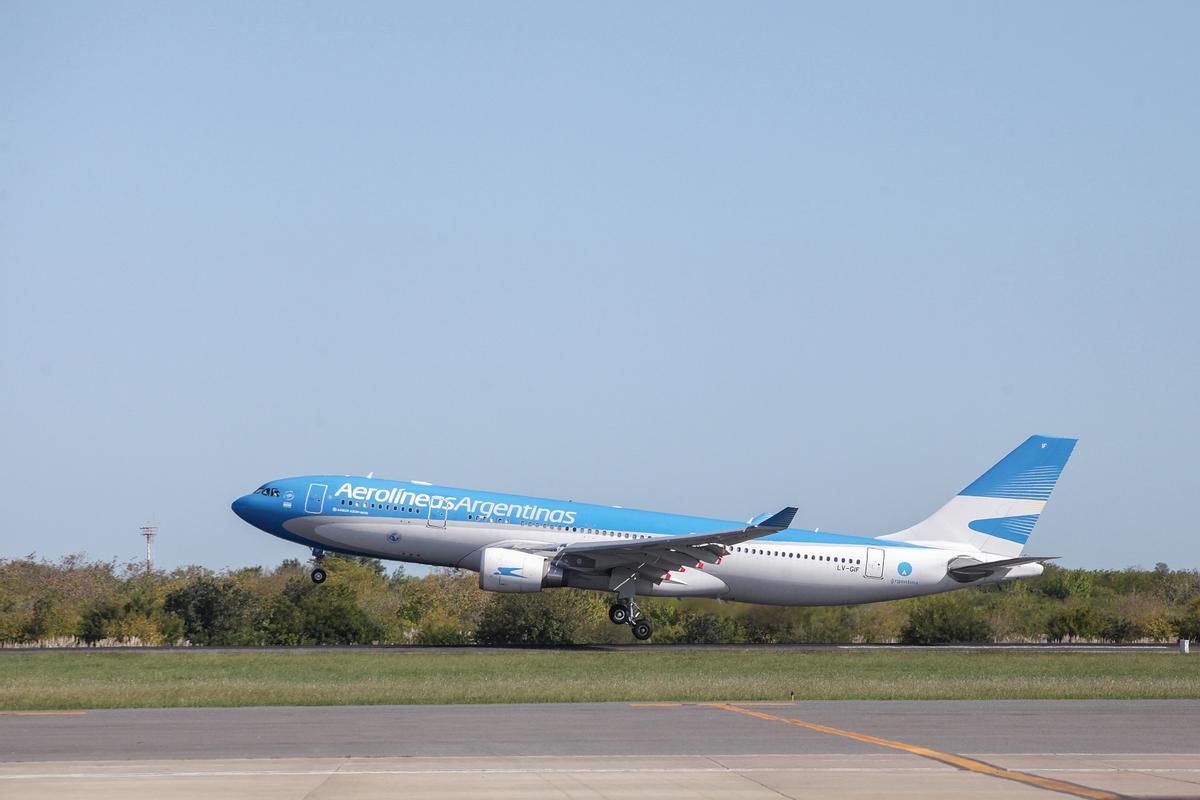 Mor una dona en un avió de Barcelona a l’Argentina