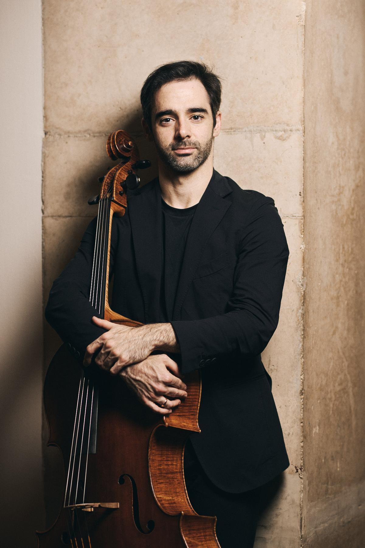 Pablo Ferrández, con su chelo.