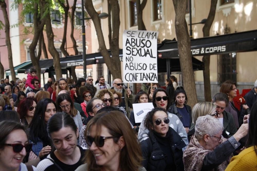 Manifestación en Murcia por el día contra la violencia de género