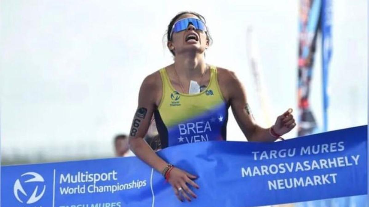 Joselyn Brea cruza la meta en Targu Mares