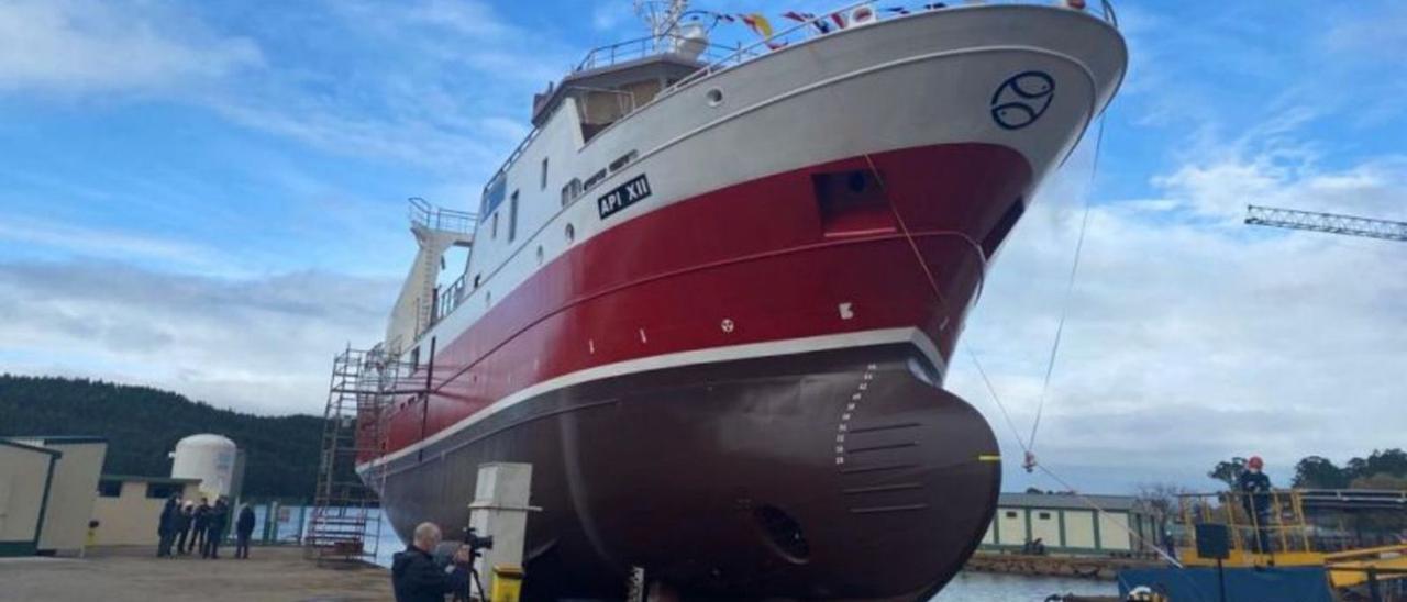 Uno de los últimos barcos pesqueros fabricados  por Armón en Navia.