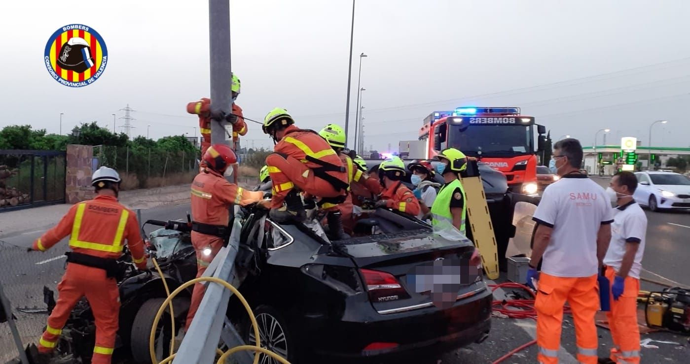 Tres heridos en un accidente en la CV35 a la altura de San Antonio de Benagéber