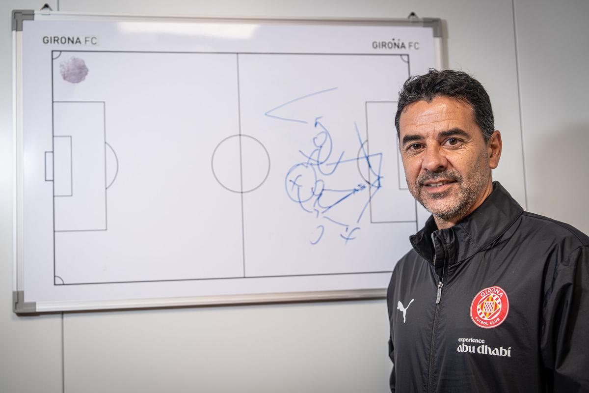 Míchel, en uno de los despachos de la ciudad deportiva del Girona.