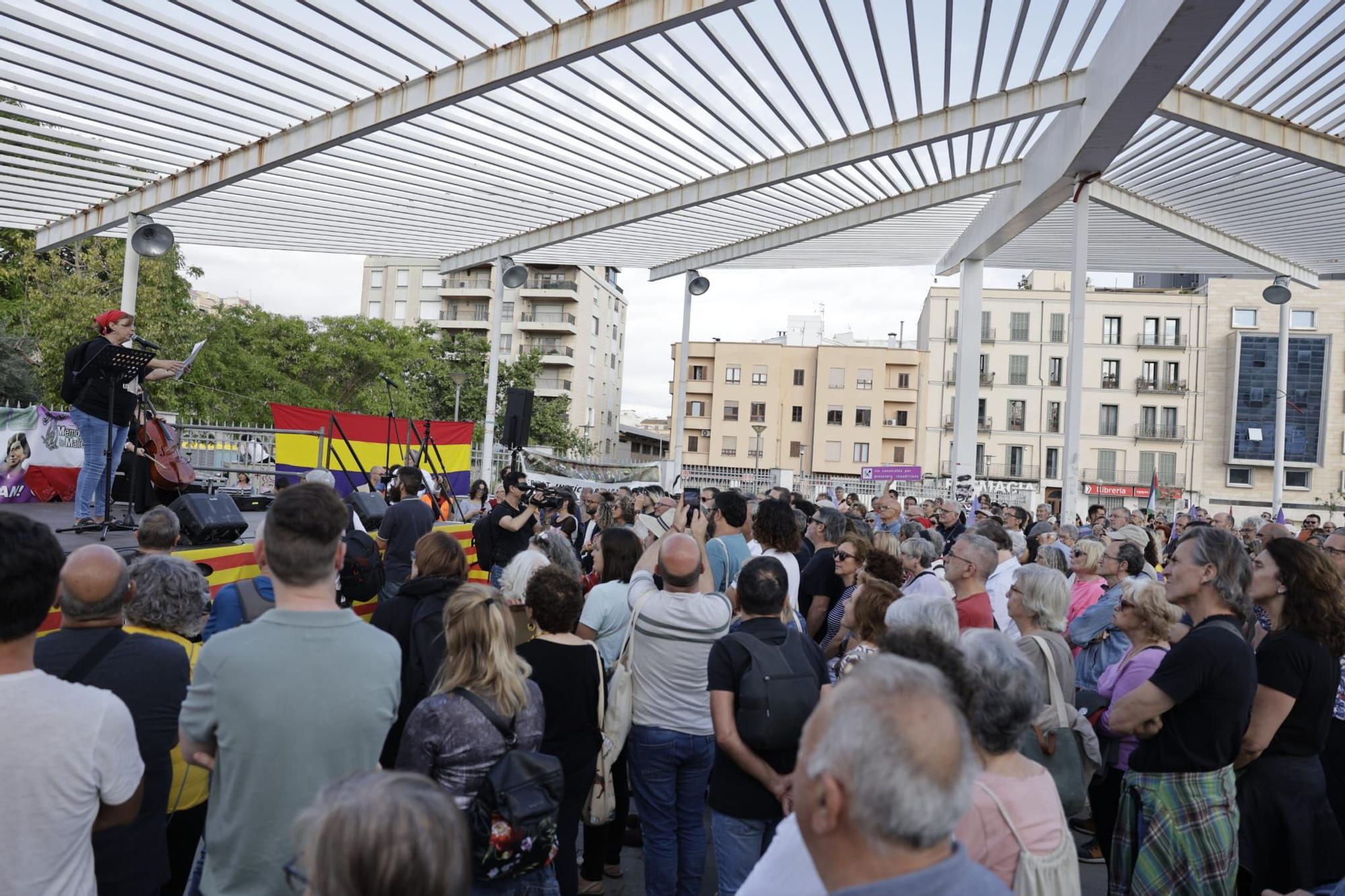 Concentración en Palma contra la derogación de la ley de Memoria Democrática