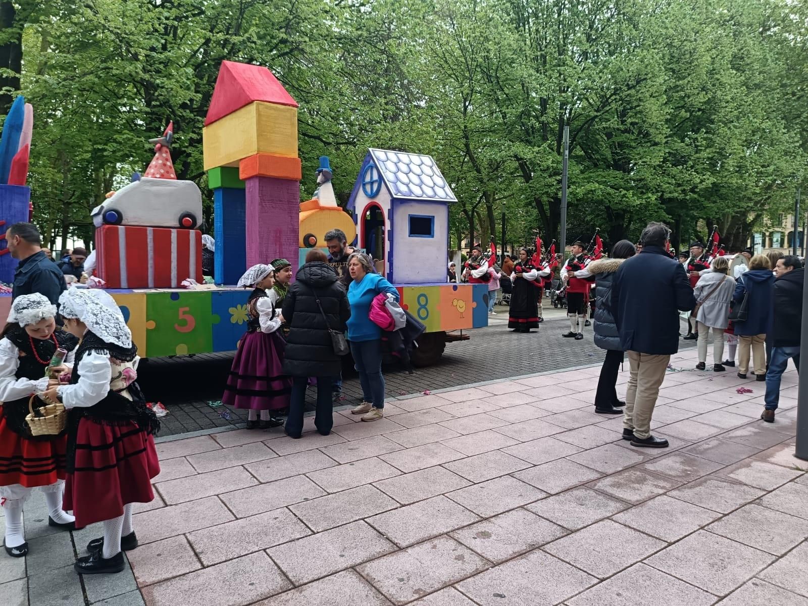 EN IMÁGENES: Avilés desborda con la Comida en la Calle