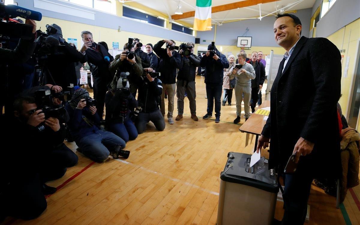 zentauroepp52189102 prime minister leo varadkar casts his vote in ireland s nati200208185809