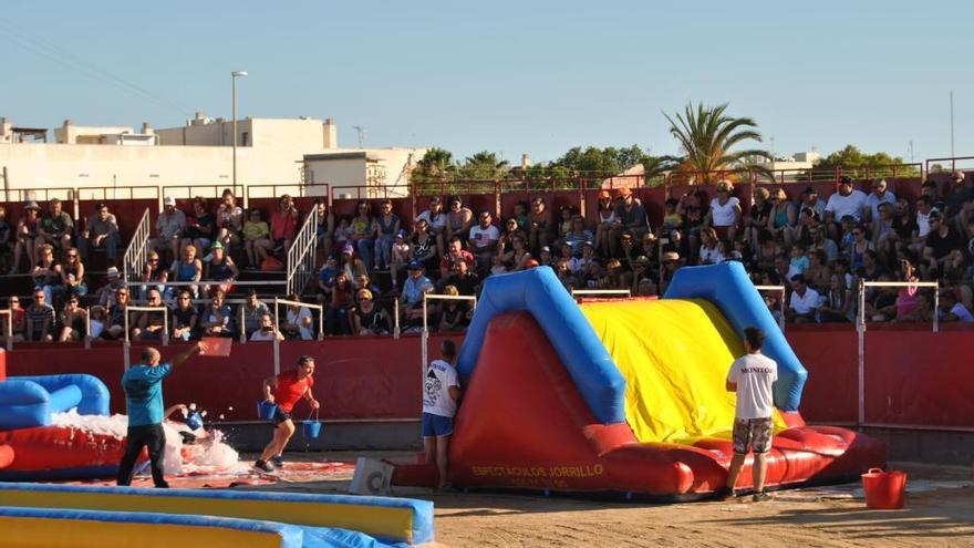 La tarde de humor en Benejúzar reúne a 2000 personas