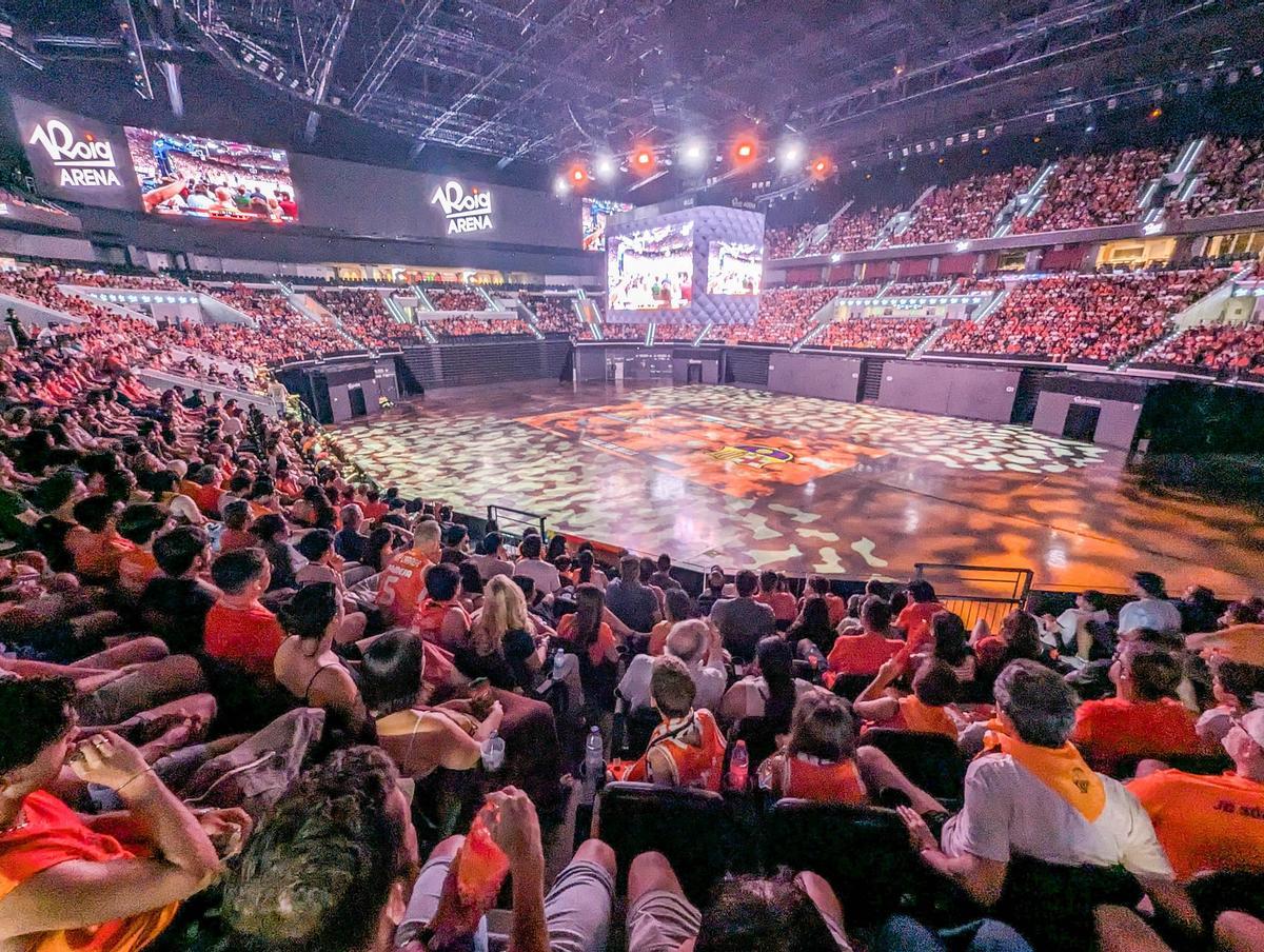 El Roig Arena empuja en busca de la segunda liga