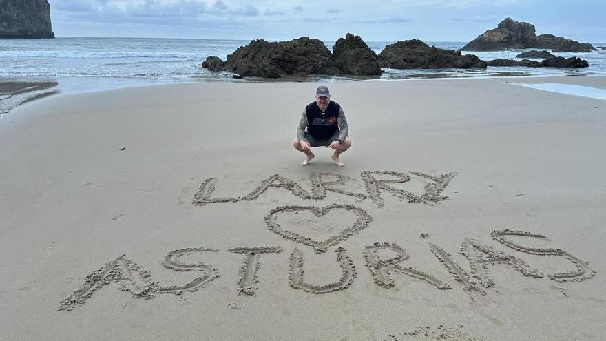 Tú a Míchigan, yo a Asturias: la increíble historia de Larry Shy y su cuelgue por el Principado