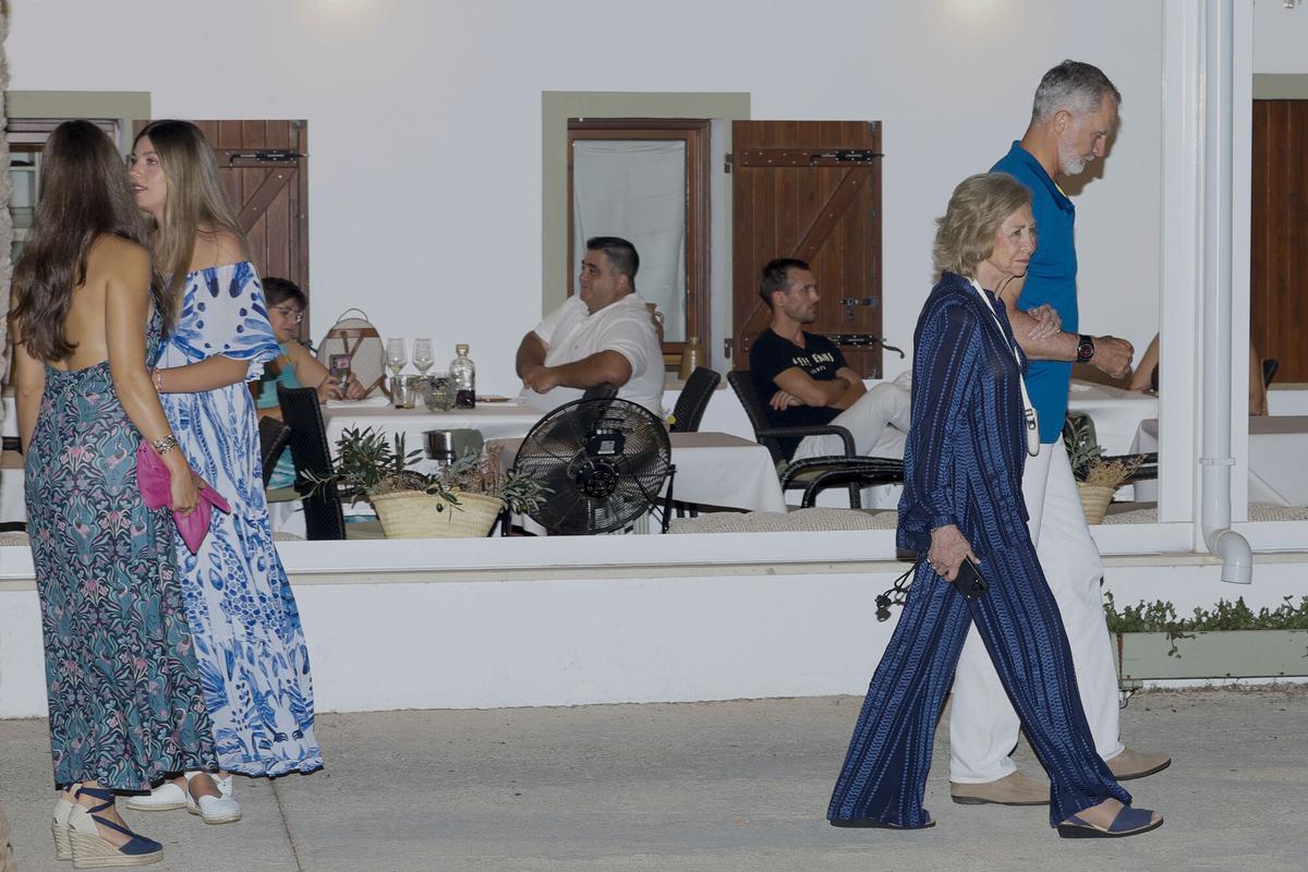 La Familia Real, de cena en el restaurante Mia de Palma La Familia Real, de cena en el restaurante Mia de Palma