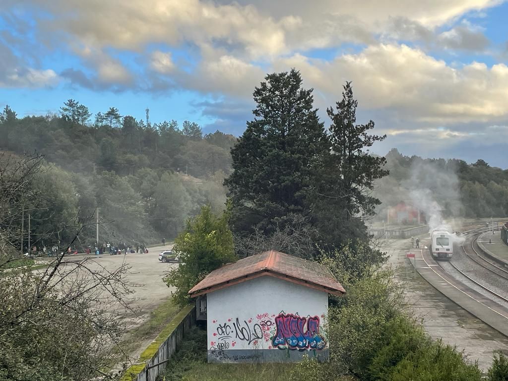 Incendio en el tren que cubre el trayecto Ourense-O Carballiño-Santiago de Compostela