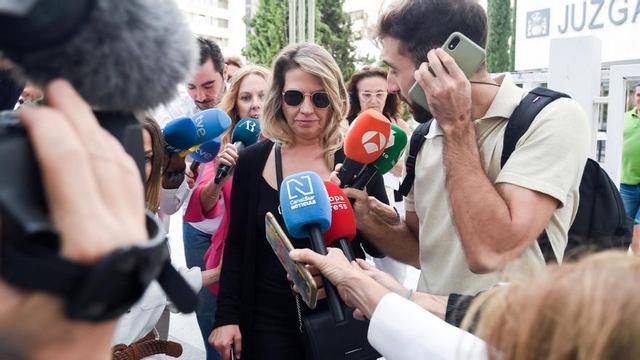 L’assessora de la Moncloa, Cristina Álvarez, arriba a declarar pel cas Begoña Gómez als Jutjats de Plaza de Castilla, Madrid.L’assessora de Moncloa, Cristina Álvarez, a la seva arribada a declarar pel ‘cas Begoña Gómez’, als Jutjats de Plaza de Castilla, a 10 de setembre del 2025, a Madrid (Espanya). | GUSTAVO VALIENTE / EUROPA PRESS