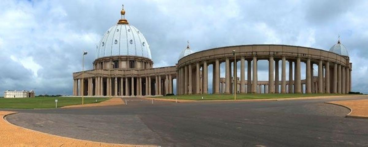 Nuestra Señora de la Paz, Costa de Marfil, Yamoussoukro