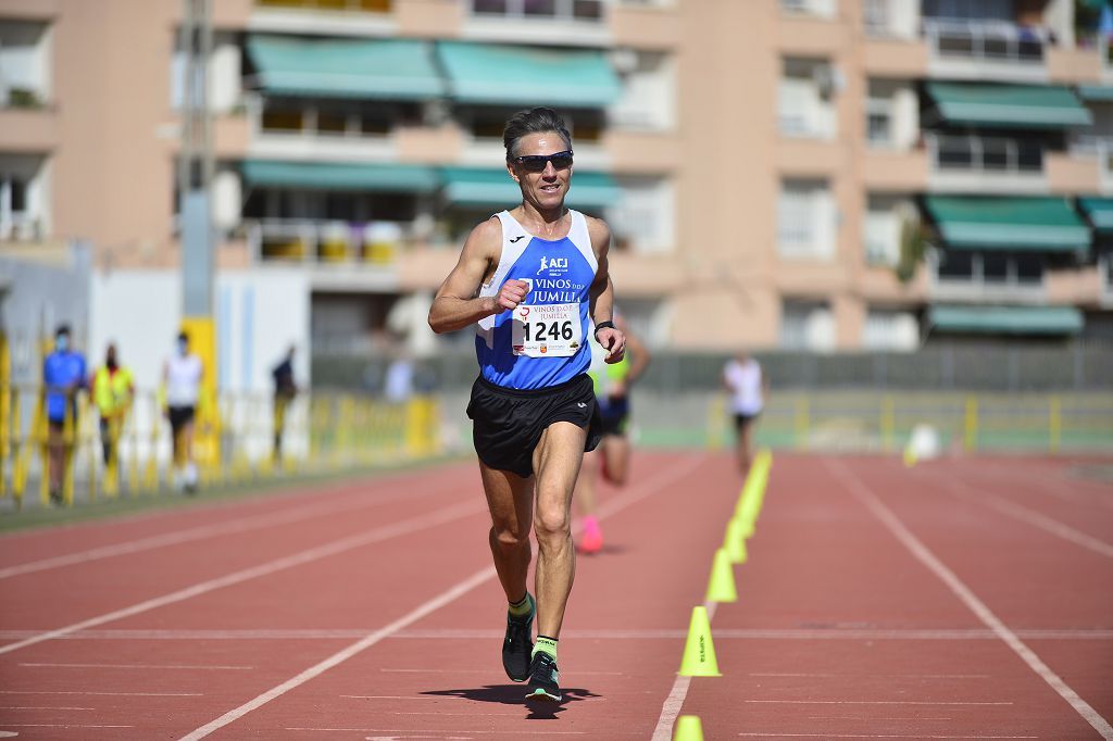 Pruebas de atletismo nacional en la pista de atletismo de Cartagena este domingo