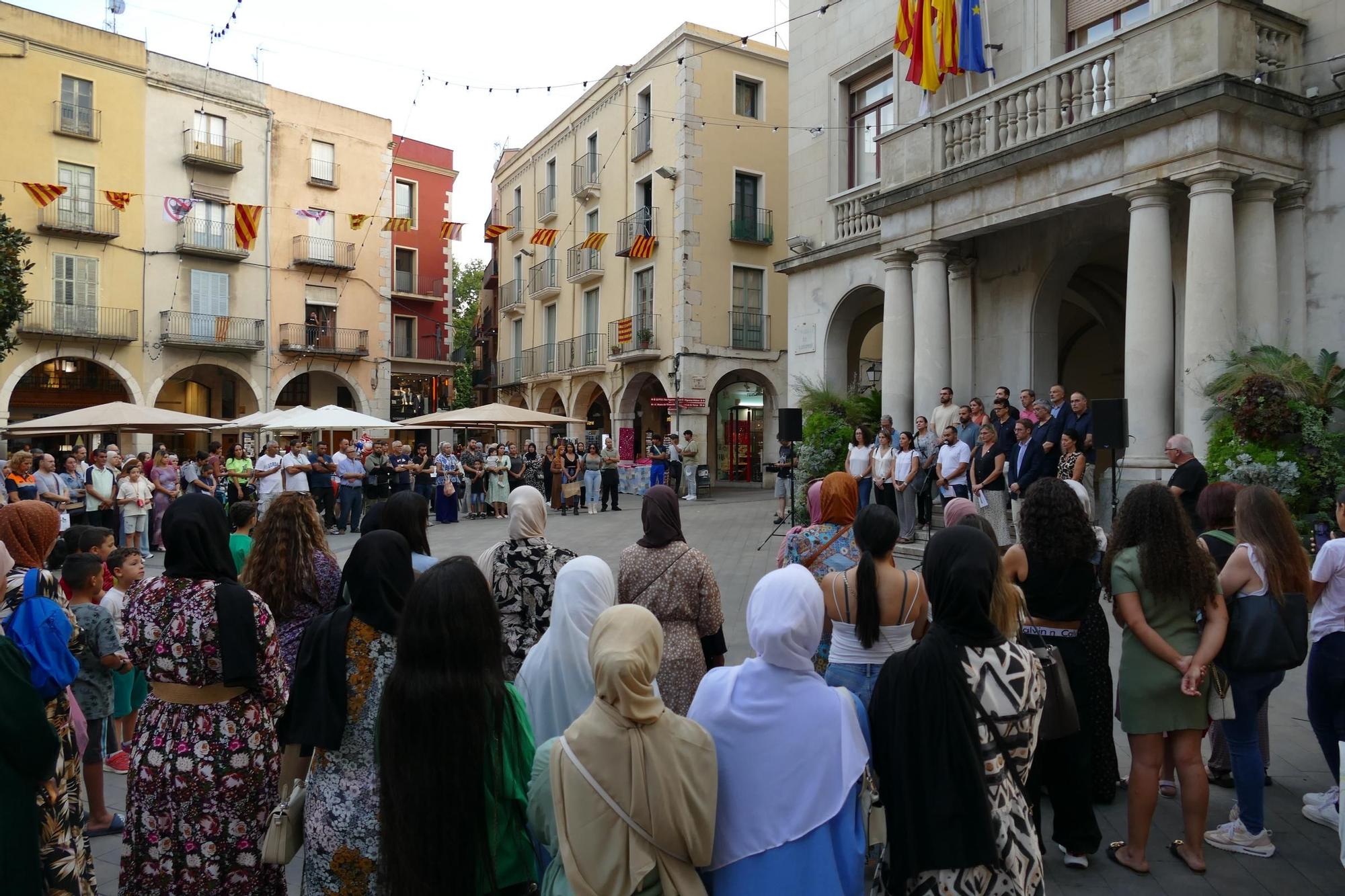 Figueres recorda les víctimes del terratrèmol del Marroc amb un minut de silenci