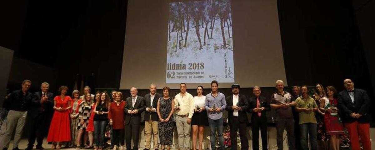 El Centro Asturiano de Madrid premia para ensalzar la "tierrina"