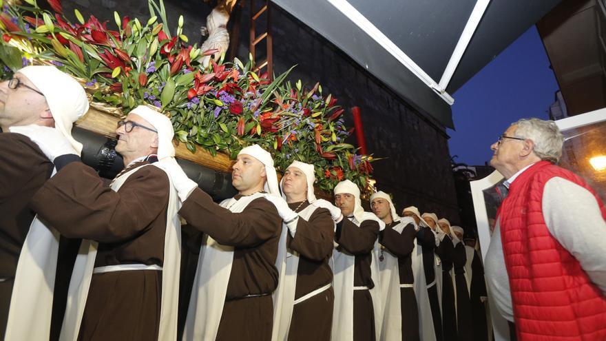 Semana Santa A Coruña: el Cristo del Buen Consuelo recorre la Ciudad Vieja