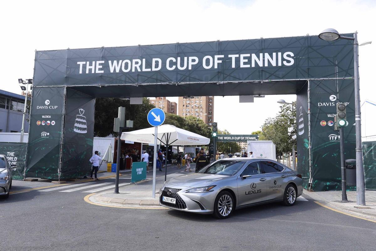 Acceso a la Fan Zone de  la Copa Davis en València