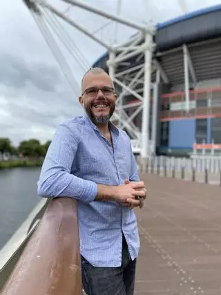 Emiliano Treré, investigador en la USC: «No todo está perdido, el poder algorítmico está en disputa»