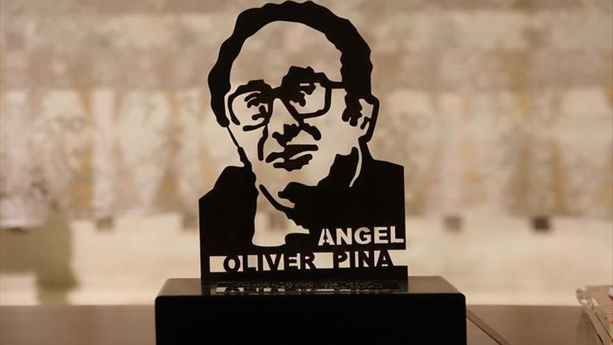 Ángel Oliver Pina recibe un homenaje en Madrid