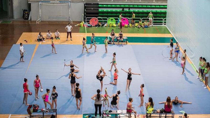 Torneo de gimnasia rítmica en el multiusos