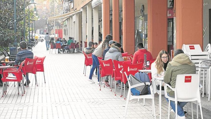 Afectados por el ruido en Sinforiano Madroñero de Badajoz se unen en una plataforma