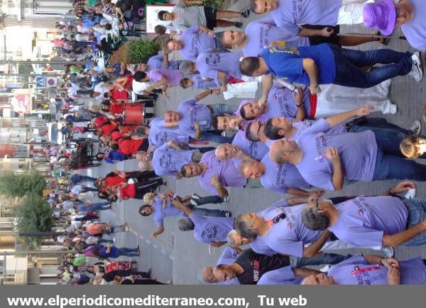 Almassora al completo sale a la calle en su primer día de festejos taurinos