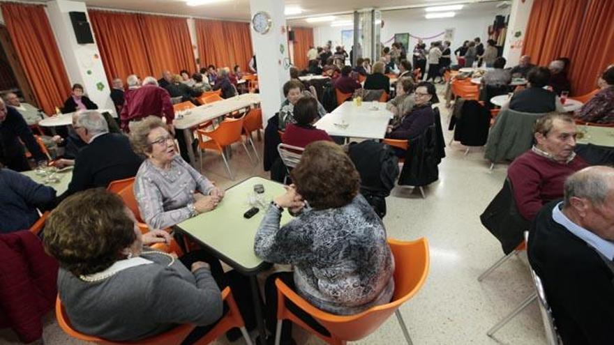 El abarrotado club de jubilados de Es Clot Marès.