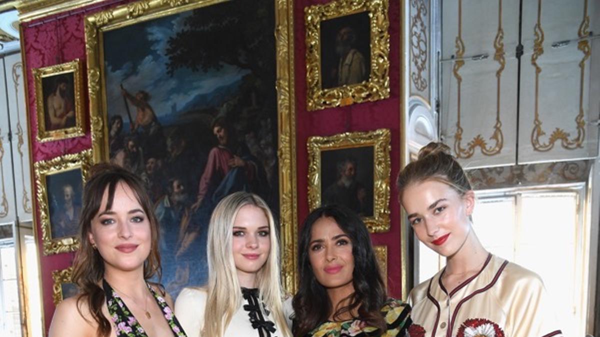 Las hijas de Melanie Griffith en el front row de Gucci