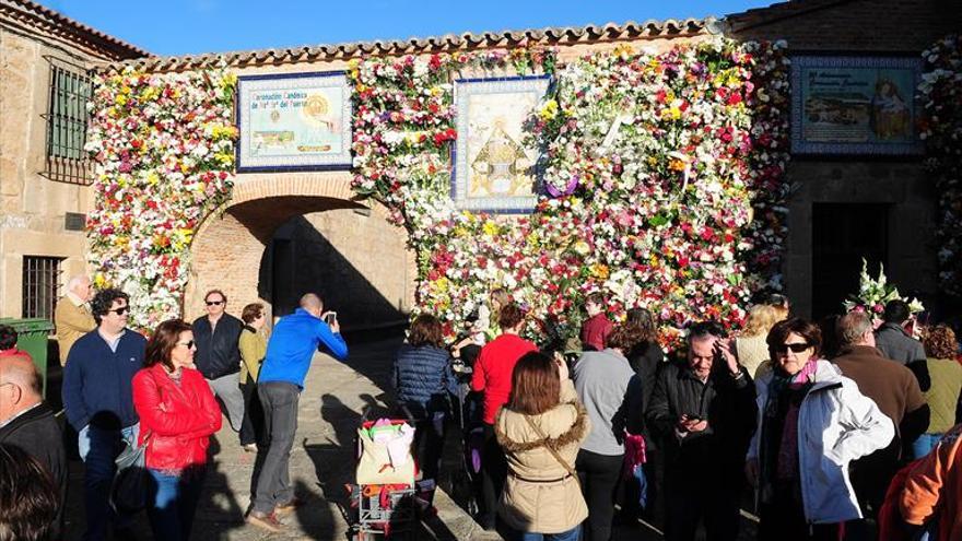 El presidente de las cofradías abre los actos del Puerto con el pregón