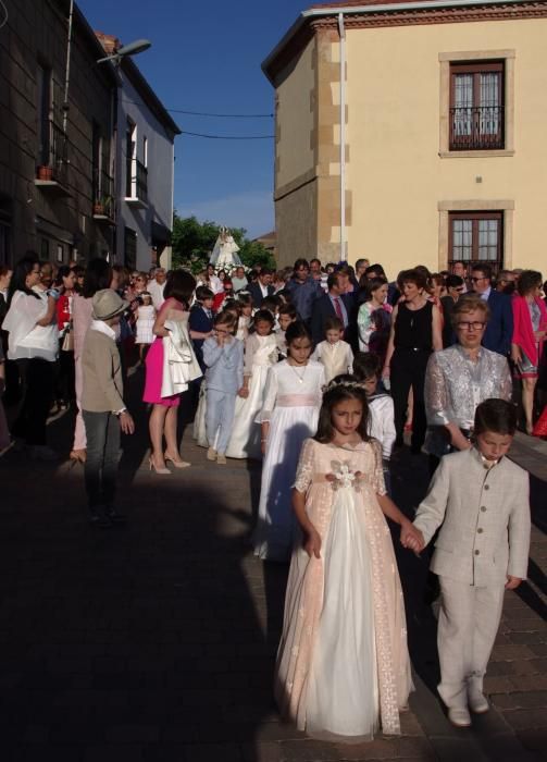 Fuentesaúco arropa a su patrona la Virgen de la An