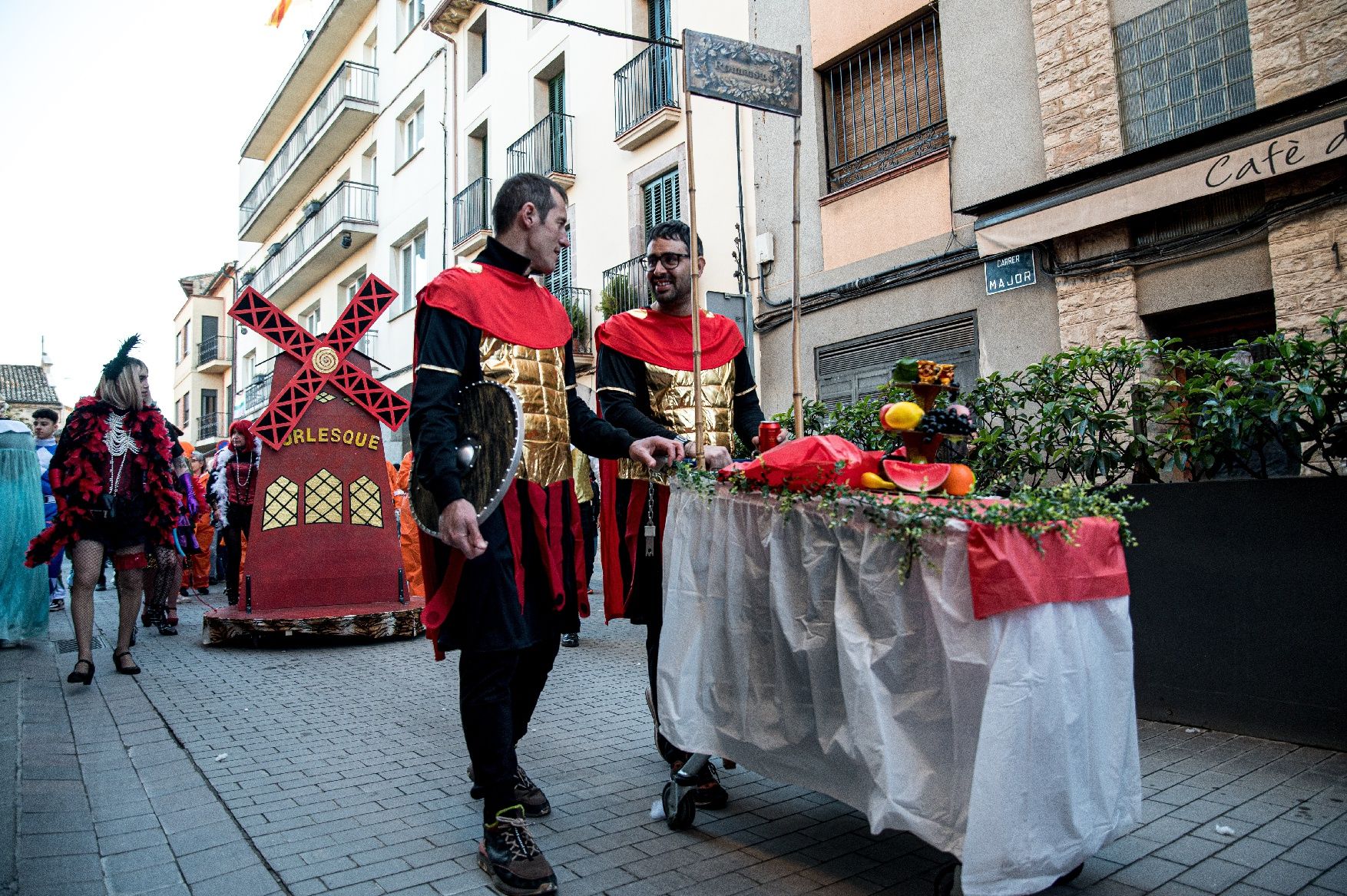 Busca't a les imatges de la rua de carnestoltes d'Avinyó