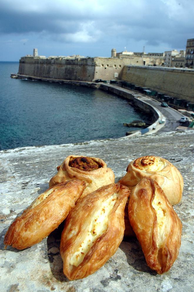 Pastizzi, Malta