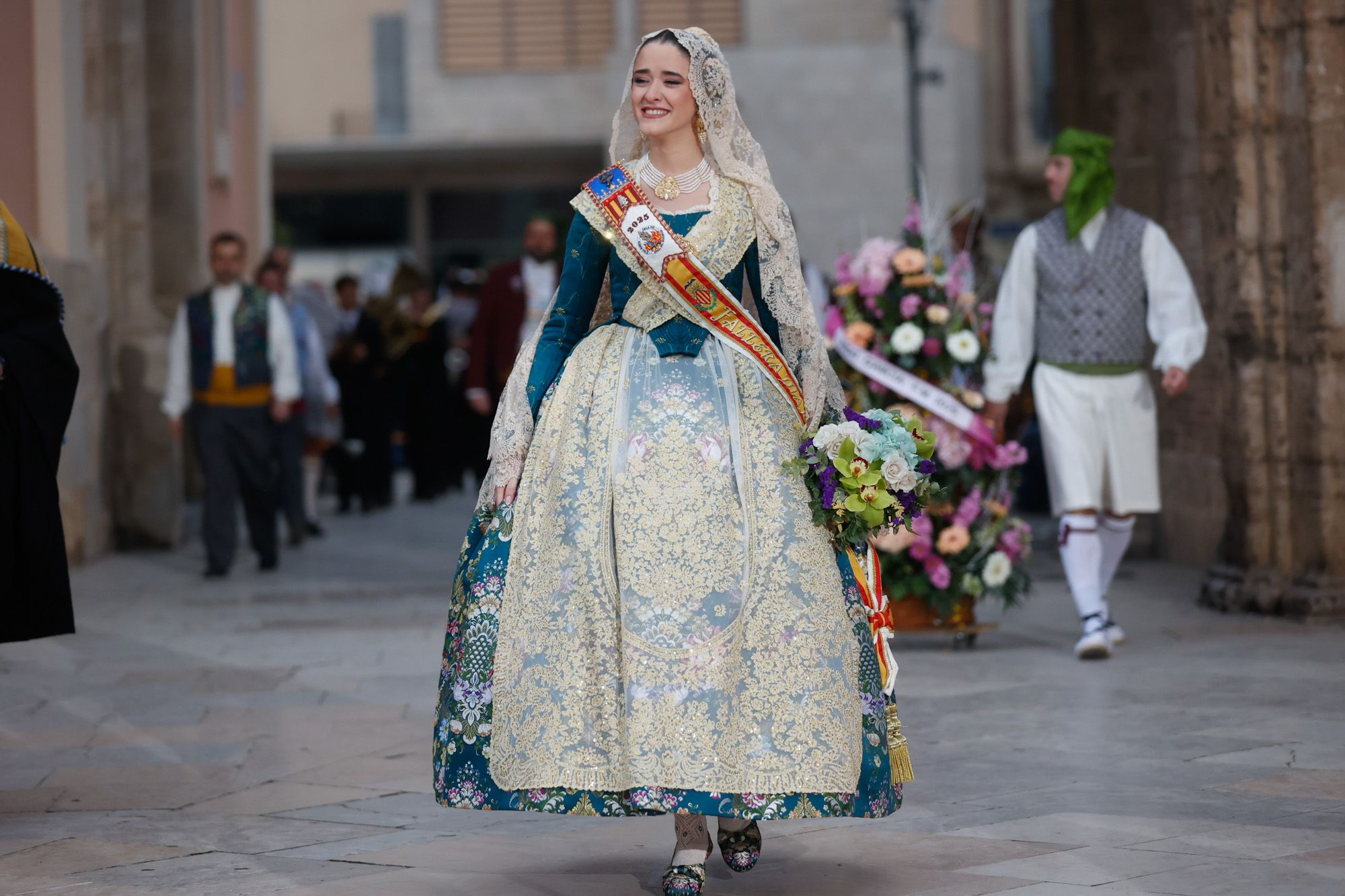 Todas las fotos de la Ofrenda del 17 de marzo por la calle de la Paz de 18:00 a 19:00 horas