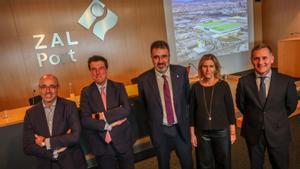 Luis Lázaro, director de Logística & Retail de MERLIN Properties; Ismael Clemente, CEO; Lluís Salvadó, president del Port de Barcelona i de Cilsa; Miriam Alaminos, subdirectora general dEconòmic Financer, i Jordi Guerrero, director general de Cilsa.